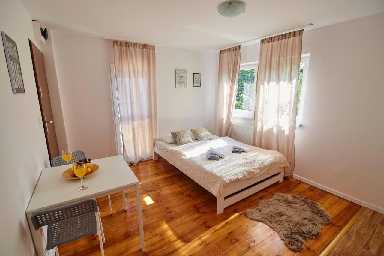 Regem Plonska Apartment *
